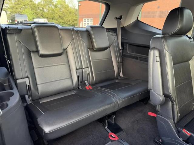 2021 Volkswagen Atlas 3.6L V6 SE w/Technology R-Line
