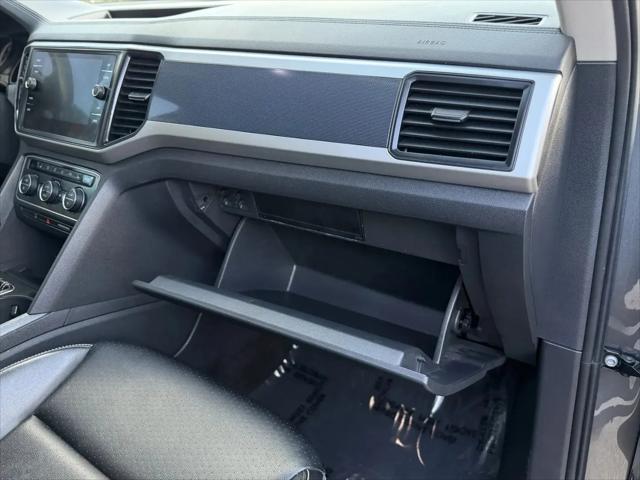 2021 Volkswagen Atlas 3.6L V6 SE w/Technology R-Line