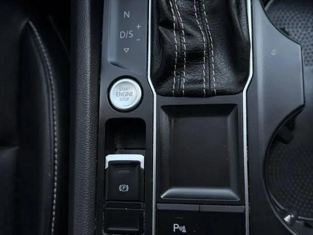 2021 Volkswagen Atlas 3.6L V6 SE w/Technology R-Line