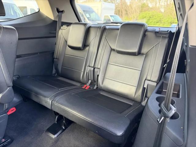2021 Volkswagen Atlas 3.6L V6 SE w/Technology R-Line