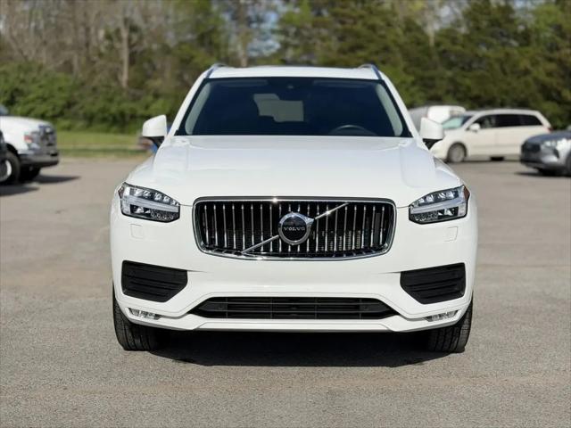 2022 Volvo XC90 T5 Momentum 7 Passenger