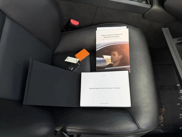 2022 Volvo XC90 T5 Momentum 7 Passenger