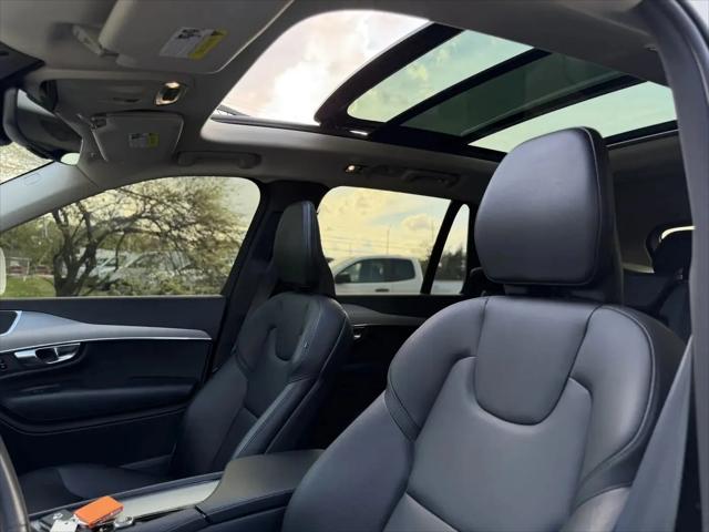 2022 Volvo XC90 T5 Momentum 7 Passenger