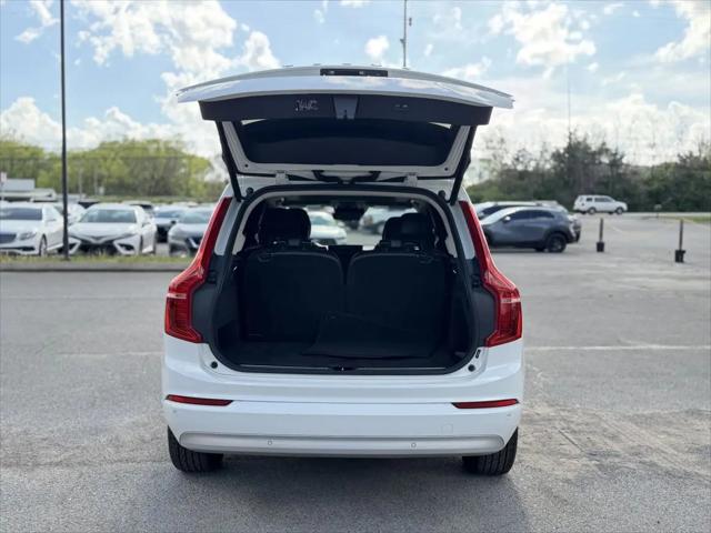 2022 Volvo XC90 T5 Momentum 7 Passenger