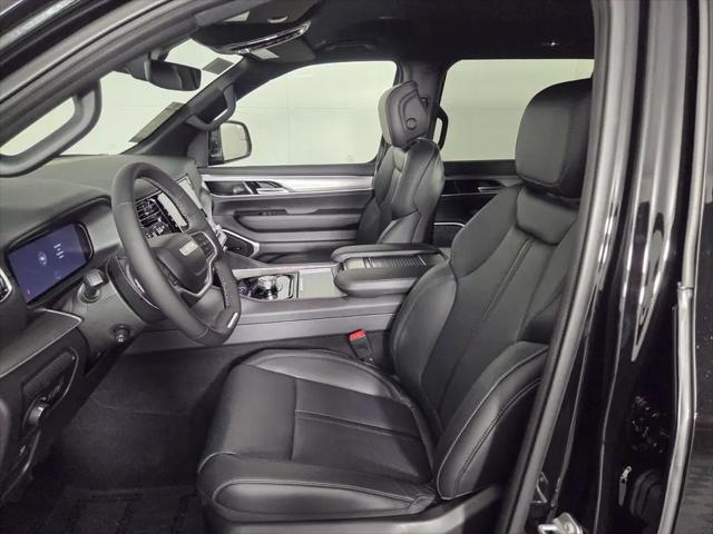 2026 Jeep Grand Wagoneer 4x2