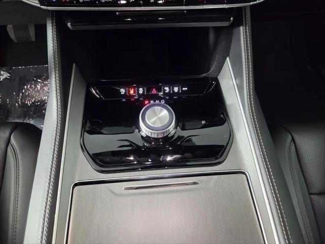 2026 Jeep Grand Wagoneer 4x2