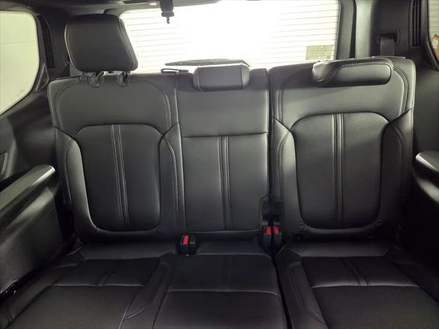 2026 Jeep Grand Wagoneer 4x2