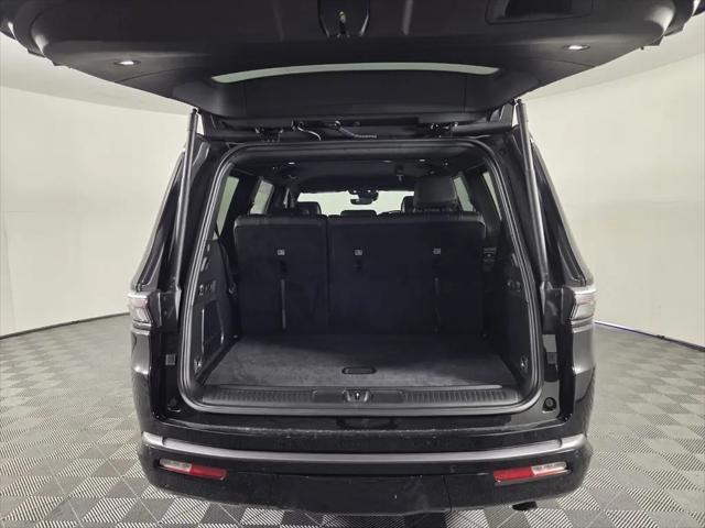 2026 Jeep Grand Wagoneer 4x2