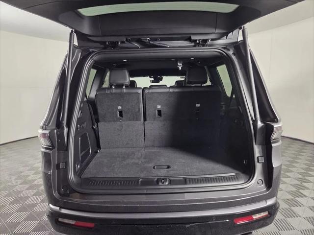 2026 Jeep Grand Wagoneer 4x2