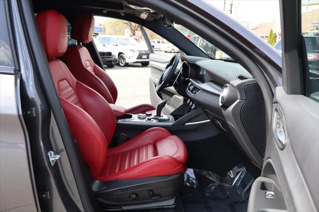 2023 Alfa Romeo Stelvio Veloce AWD