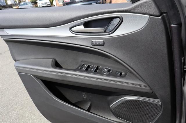 2023 Alfa Romeo Stelvio Veloce AWD