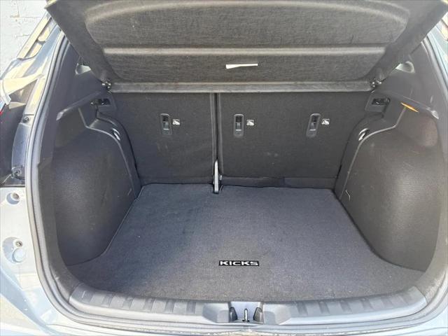 2024 Nissan Kicks SR Xtronic CVT