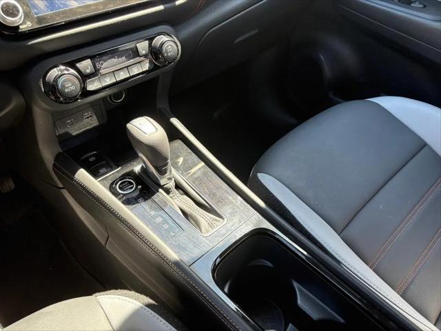 2024 Nissan Kicks SR Xtronic CVT
