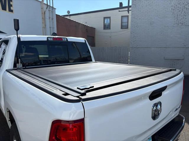 2023 Ram 1500 Big Horn Crew Cab 4x4 5'7" Box