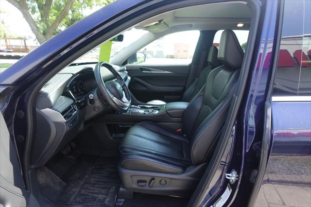 2023 INFINITI QX60 LUXE AWD