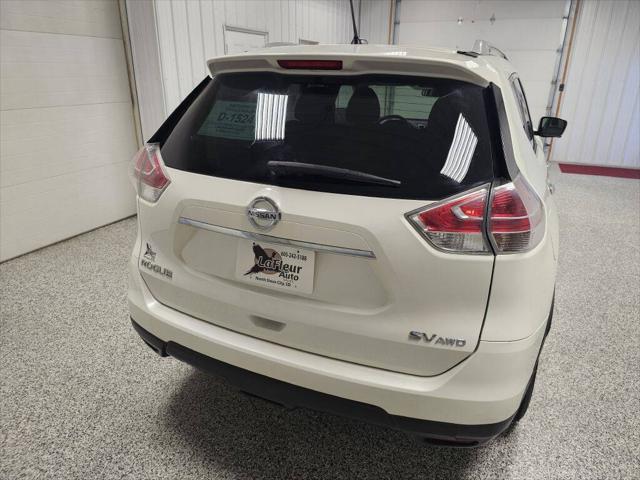 2016 Nissan Rogue SV