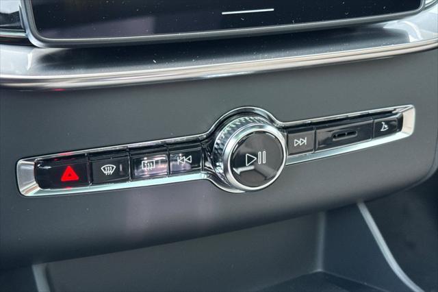 2026 Volvo XC90 Plug-In Hybrid Plus, T8 AWD, Electric/Gasoline, Bright, 7 Seats