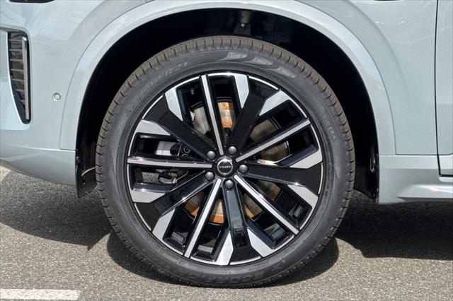 2026 Volvo XC90 Plug-In Hybrid Plus, T8 AWD, Electric/Gasoline, Bright, 7 Seats