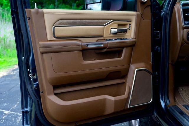 2022 Ram 3500 Limited Longhorn Crew Cab 4x4 8' Box