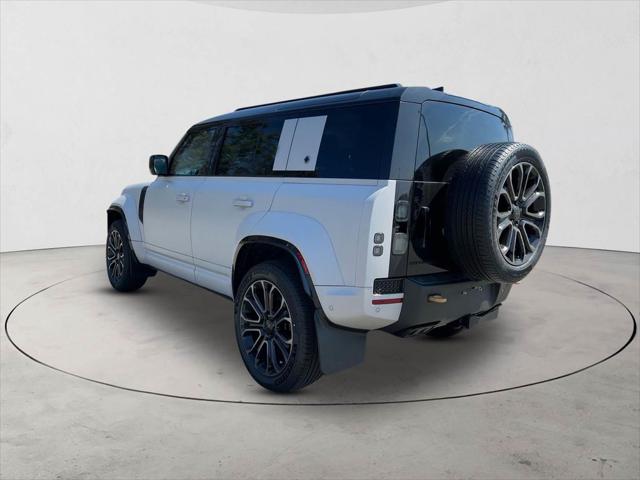 2026 Land Rover Defender P635 OCTA