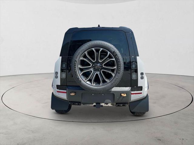 2026 Land Rover Defender P635 OCTA