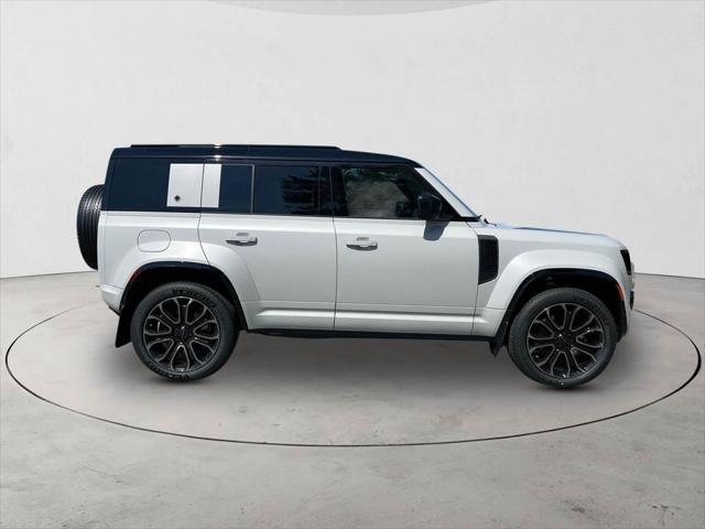 2026 Land Rover Defender P635 OCTA