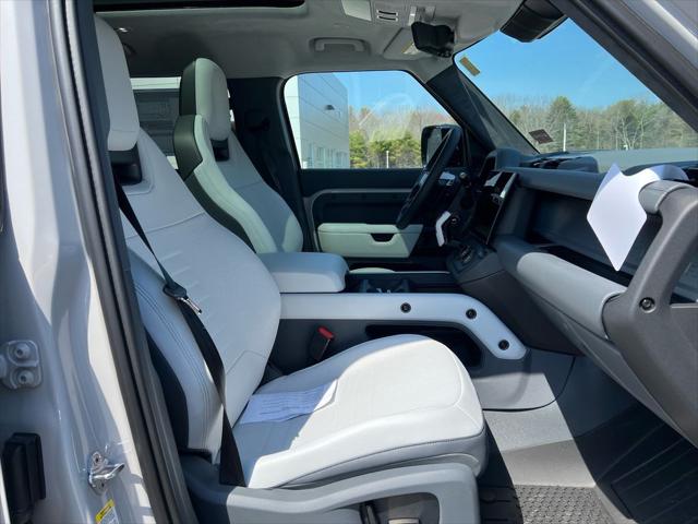 2026 Land Rover Defender P635 OCTA
