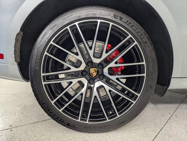 2024 Porsche Macan GTS