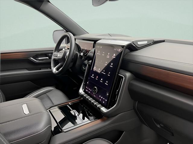 2025 GMC Yukon XL 4WD Denali