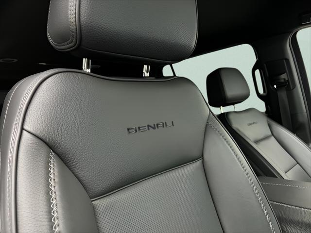 2025 GMC Yukon XL 4WD Denali
