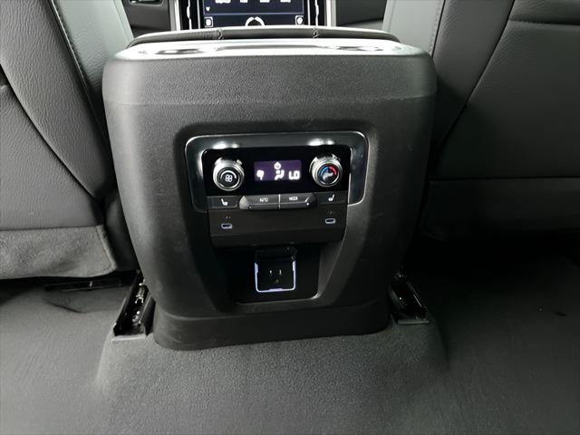 2025 GMC Yukon XL 4WD Denali