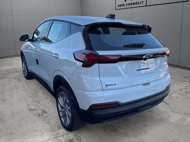 2027 Chevrolet Bolt LT FWD