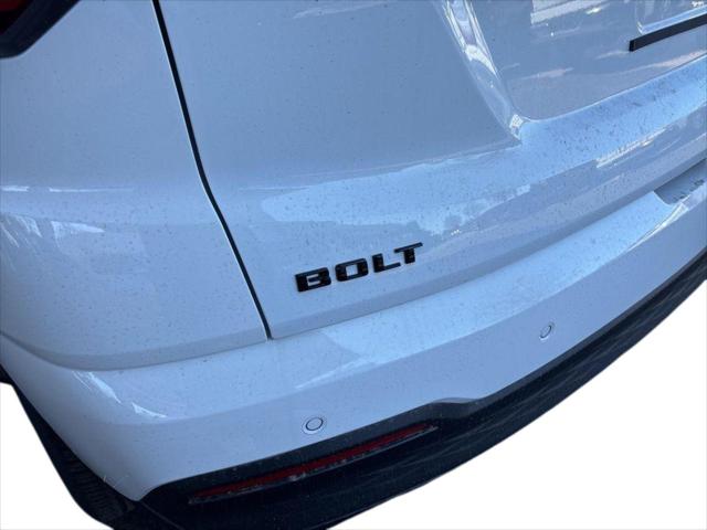 2027 Chevrolet Bolt LT FWD
