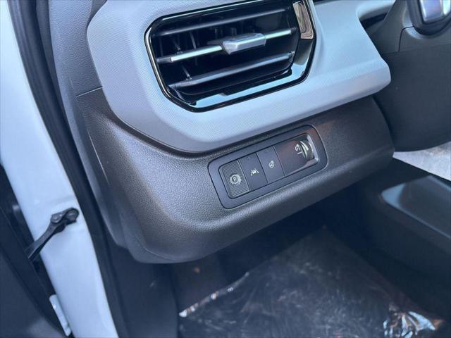 2027 Chevrolet Bolt LT FWD
