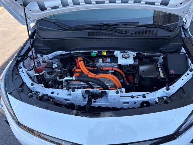2027 Chevrolet Bolt LT FWD
