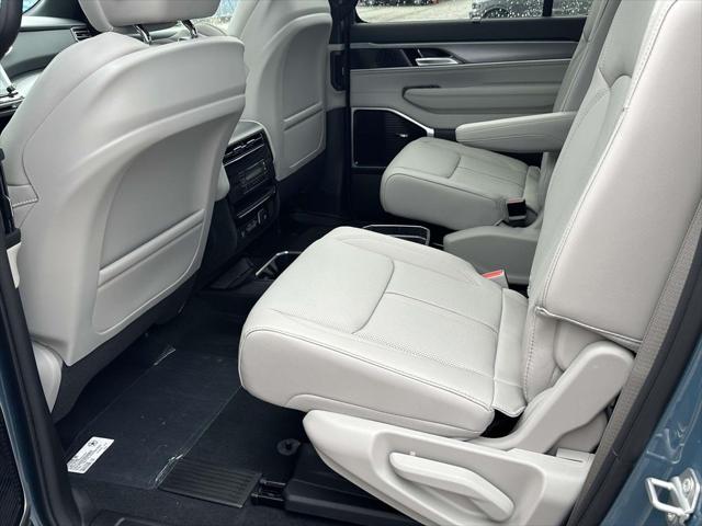 2026 Jeep Grand Wagoneer L Limited Reserve 4x4