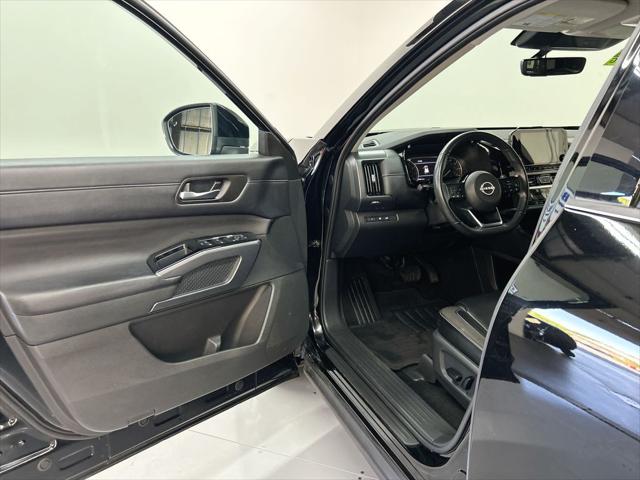 2024 Nissan Pathfinder SL 4WD
