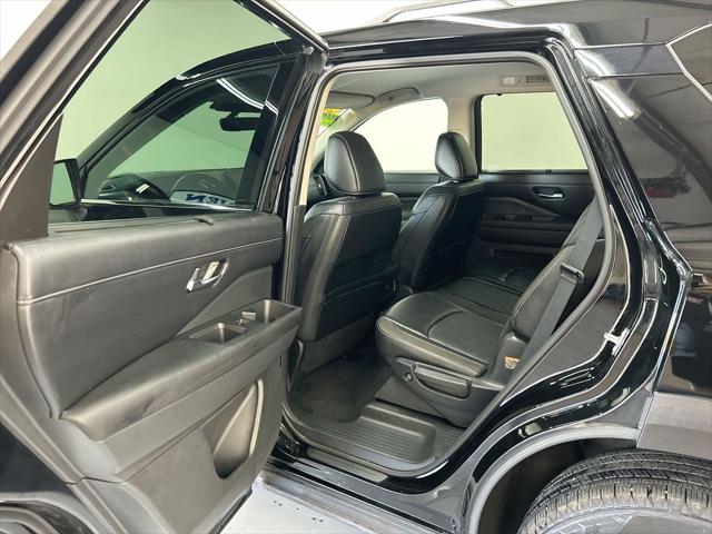 2024 Nissan Pathfinder SL 4WD