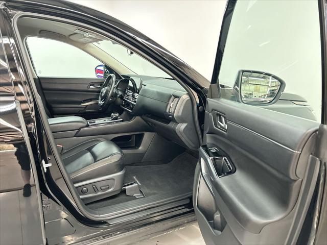 2024 Nissan Pathfinder SL 4WD