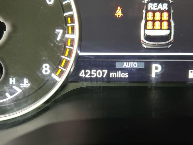 2024 Nissan Pathfinder SL 4WD