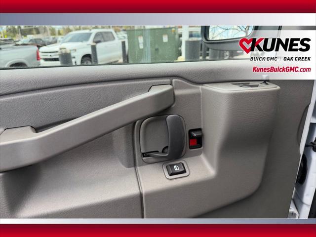 2026 GMC Savana Cargo 2500 Regular Wheelbase, Work Van, RWD