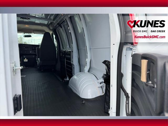 2026 GMC Savana Cargo 2500 Regular Wheelbase, Work Van, RWD