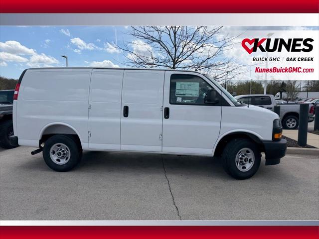 2026 GMC Savana Cargo 2500 Regular Wheelbase, Work Van, RWD