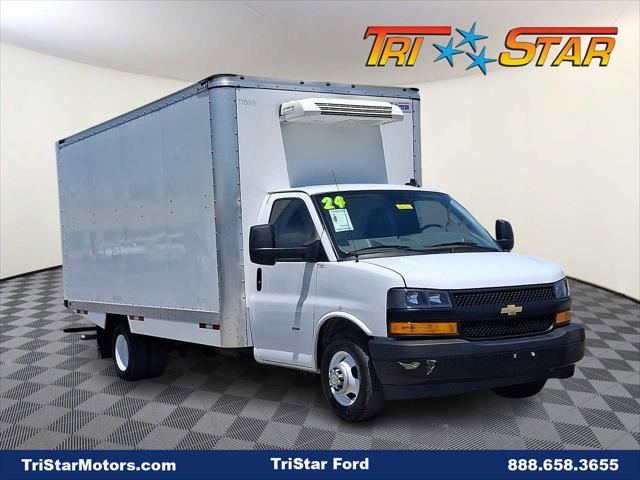 2024 Chevrolet Express Cutaway Work Van 2024 Chevrolet Express Cutaway Work Van