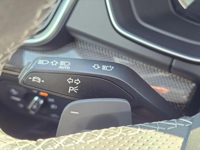 2023 Audi SQ5 Premium Plus TFSI quattro Tiptronic