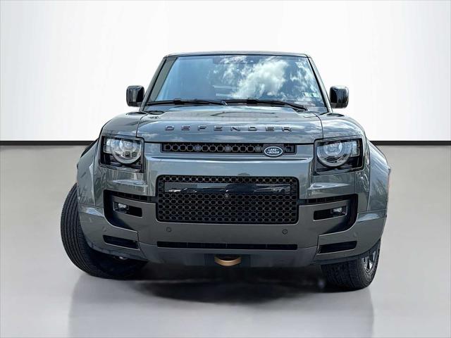 2025 Land Rover Defender P635 OCTA Edition One