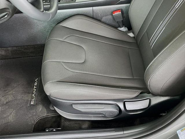2025 Hyundai Elantra Hybrid SEL Sport