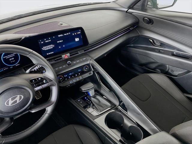 2025 Hyundai Elantra Hybrid SEL Sport