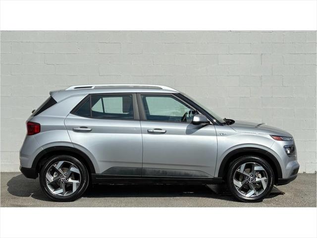 2025 Hyundai Venue SEL 2025 Hyundai Venue SEL