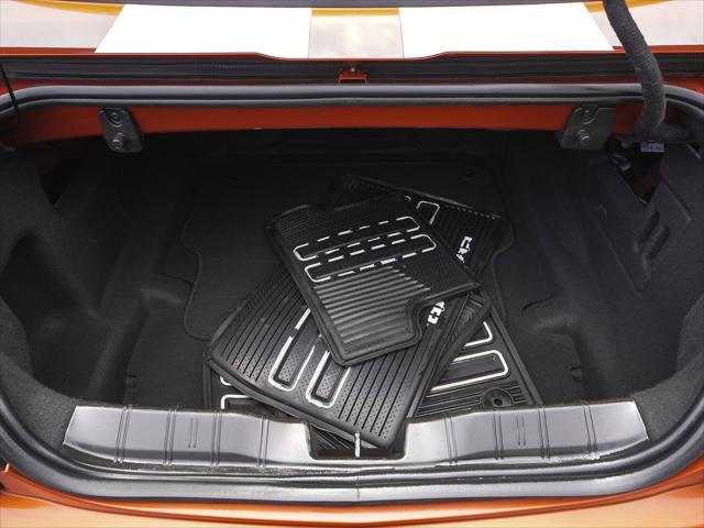 2023 Chevrolet Camaro RWD Convertible 2LT